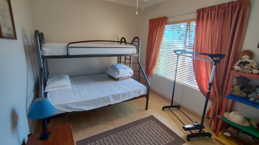 6 Bedroom Property for Sale in Stilbaai Wes Western Cape